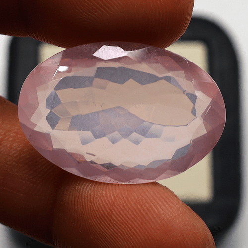 35 CT Natural Rose Quartz Untreated 30mmx21mm Oval Faceted Cut Hi-Grade Gemstone - Picture 3 of 11