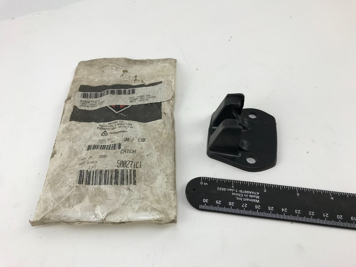 GENUINE OEM Navistar International 500271C1 Black Hood Catch Lower
