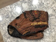 Easton REB12 Rebel Series 12  Baseball Softball Glove Right Hand Throw
