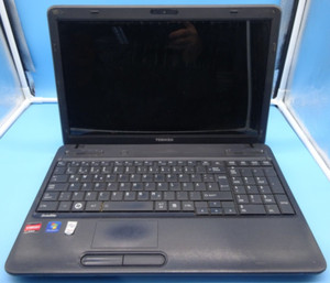Toshiba Satellite C650D-11K Notebook*OHNE RAM und HDD*Für Ersatzteil DEFEKT#N754