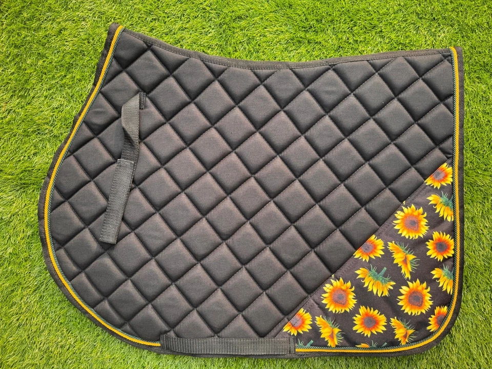 JUEGO DE ALMOHADILLAS DE SILLÍN INGLÉS GIRASOL VELO MOSCA OREJA DE CABALLO RED CAPÓ ATURDIDOR DEPORTES Foto 2 de 2