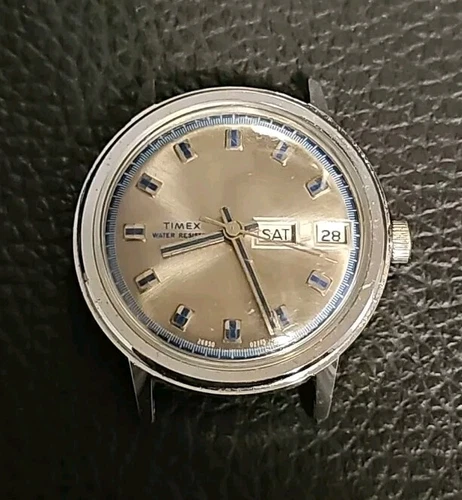 Vintage Timex Wind Up Day Date Mens