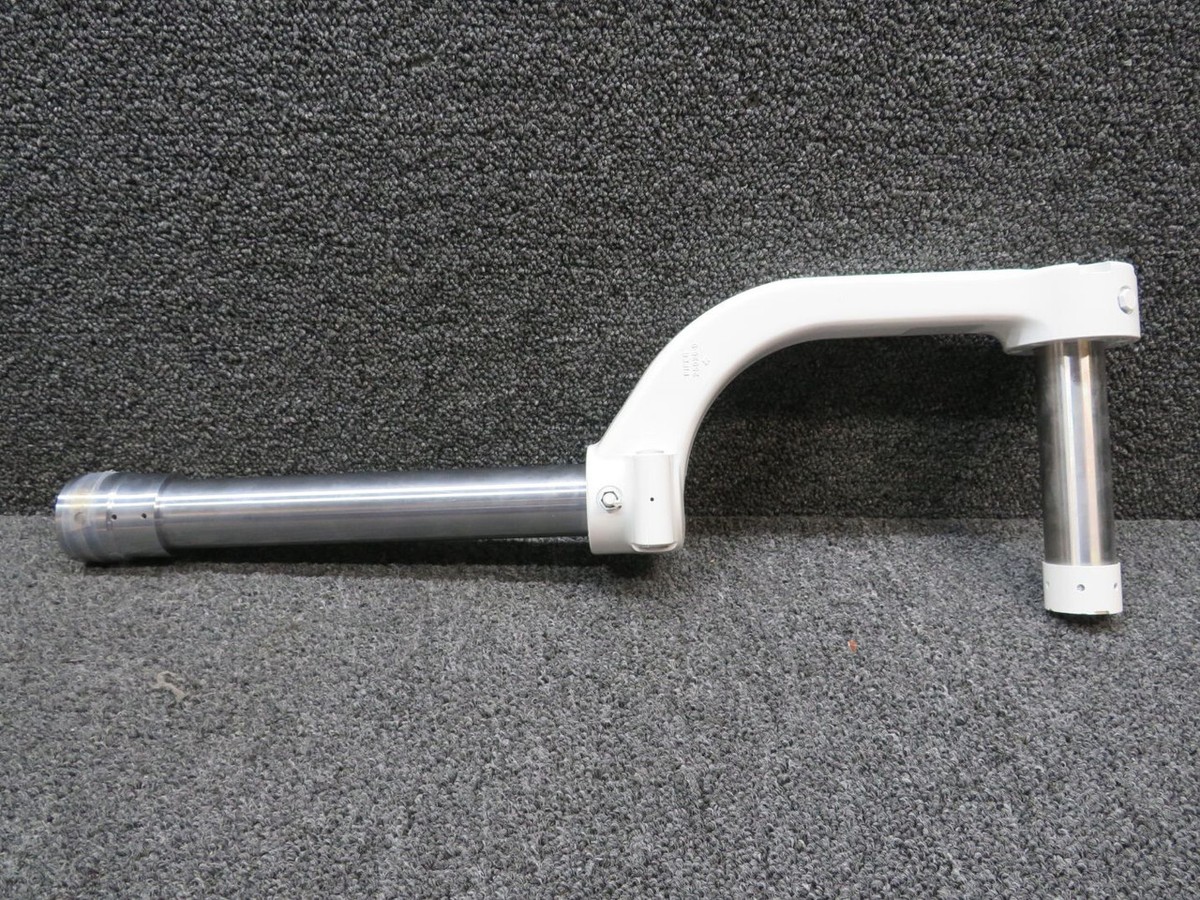 67037-006 (Cast: 25026-0) Piper PA28 Main Landing Gear Strut RH 