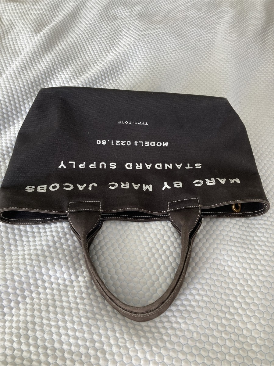 MARC JACOBS STANDARD SUPPLY トートバッグ Amazon.com: Marc Jacobs Standard Supply Canvas Tote