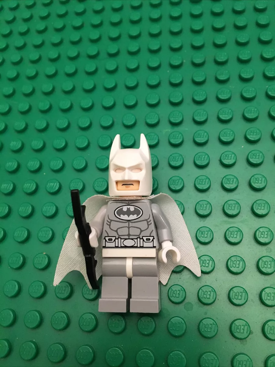 Lego Batman Arctic Batman 76000 Super Heroes Minifigure 