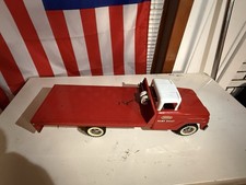 Tonka Ramp Hoist Vintage Pressed Steel Red & White Diecast Toy Truck