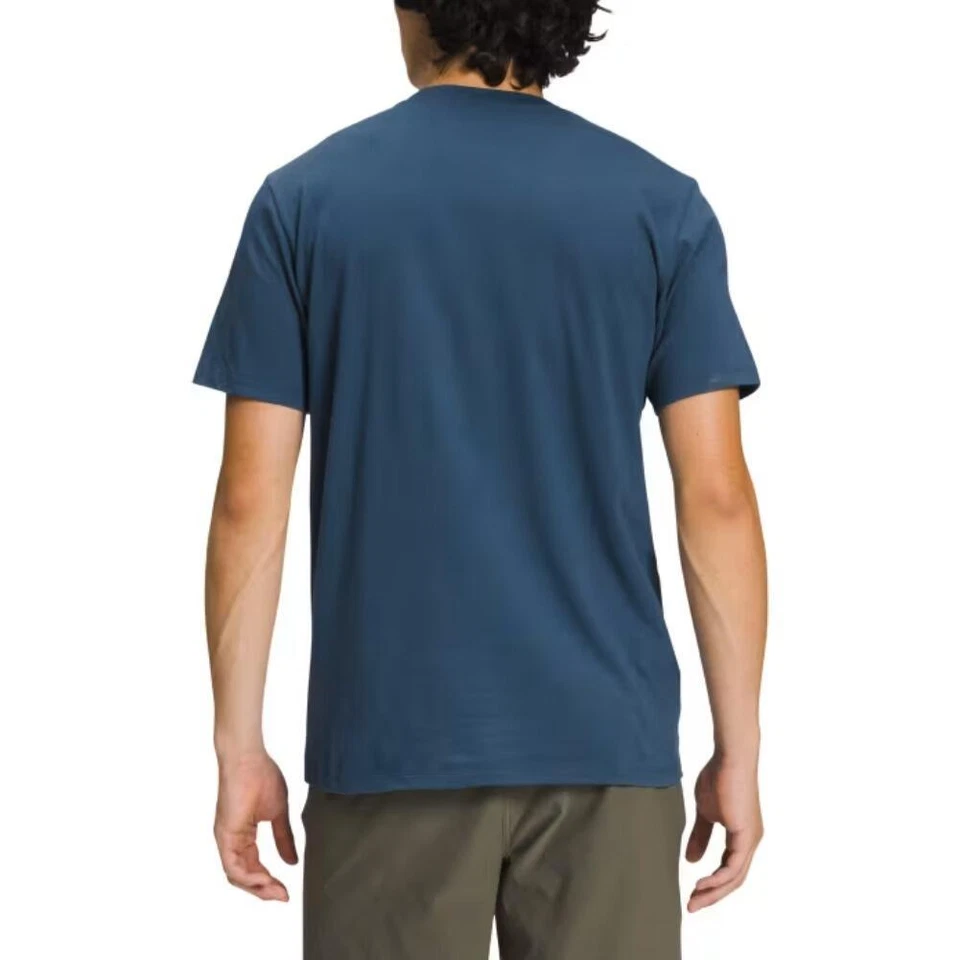 Camiseta para hombre The North Face con logotipo de media cúpula manga corta calce regular Foto 3 de 4