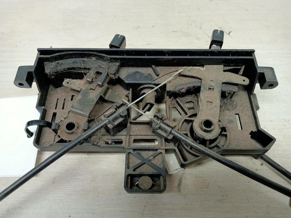 NISSAN NAVARA HEATER/AC CONTROLS D22, 04/97-08/15 2004 - image 4 of 4