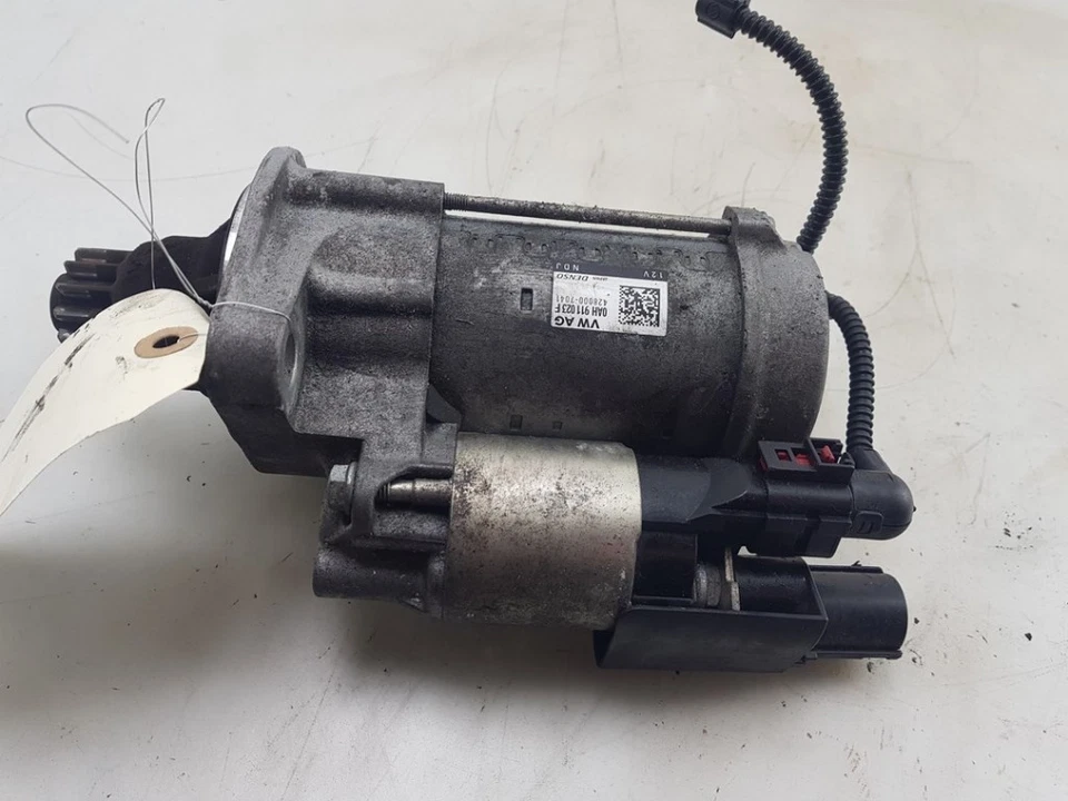 MOTOR DE ARRANQUE Volkswagen Golf VI Cabrio (1K) Cabrio 1.2 TSI (CBZB) 2012 0AH911023G Foto 3 de 4