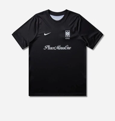 Korea x PEACEMINUSONE Dri-FIT Academy Pro Football T-Shirt Black / White - Photo 1/4