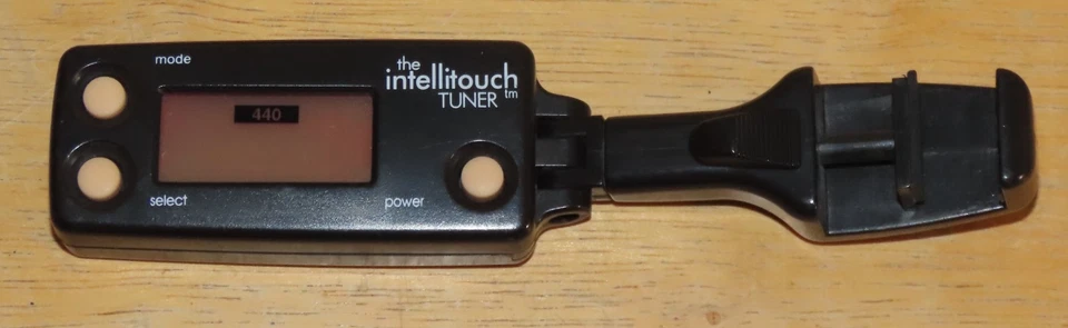 Бортовой гитарный тюнер Research Intellitouch с зажимом и свежими аккумуляторами - Изображение 3 из 3