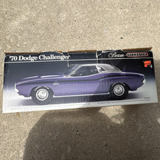 ULTRA RARE Mopar MW098 Purple 1970 Dodge Challenger R/T Jim Beam Decanter/Empty
