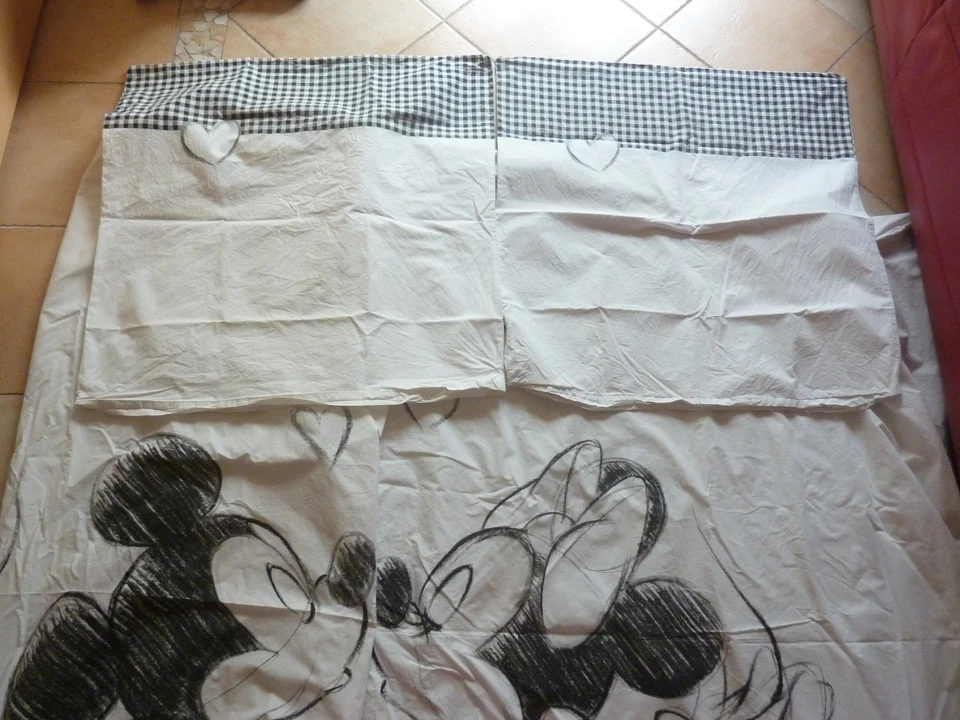 Bettwäsche Doppelpack  "Mickey Mouse" Baumwollleinen 1,35 x 2 m + 80 x 80 cm - Bild 2 von 4