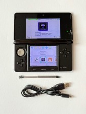 Nintendo 3DS Space Grey Console with Charger and Stylus
