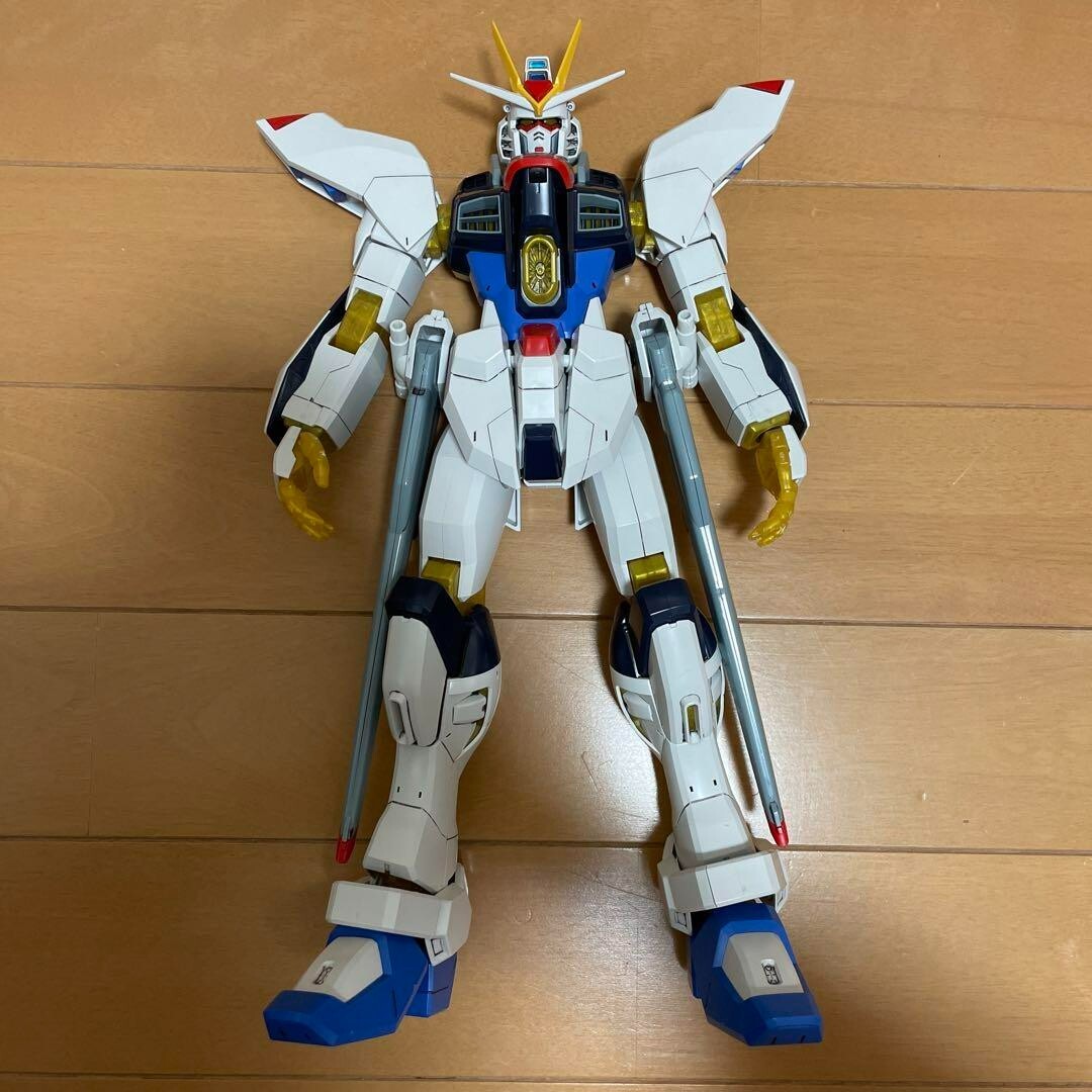 BANDAI Strike Freedom Gundam Lightning Edition 1/60 Seed