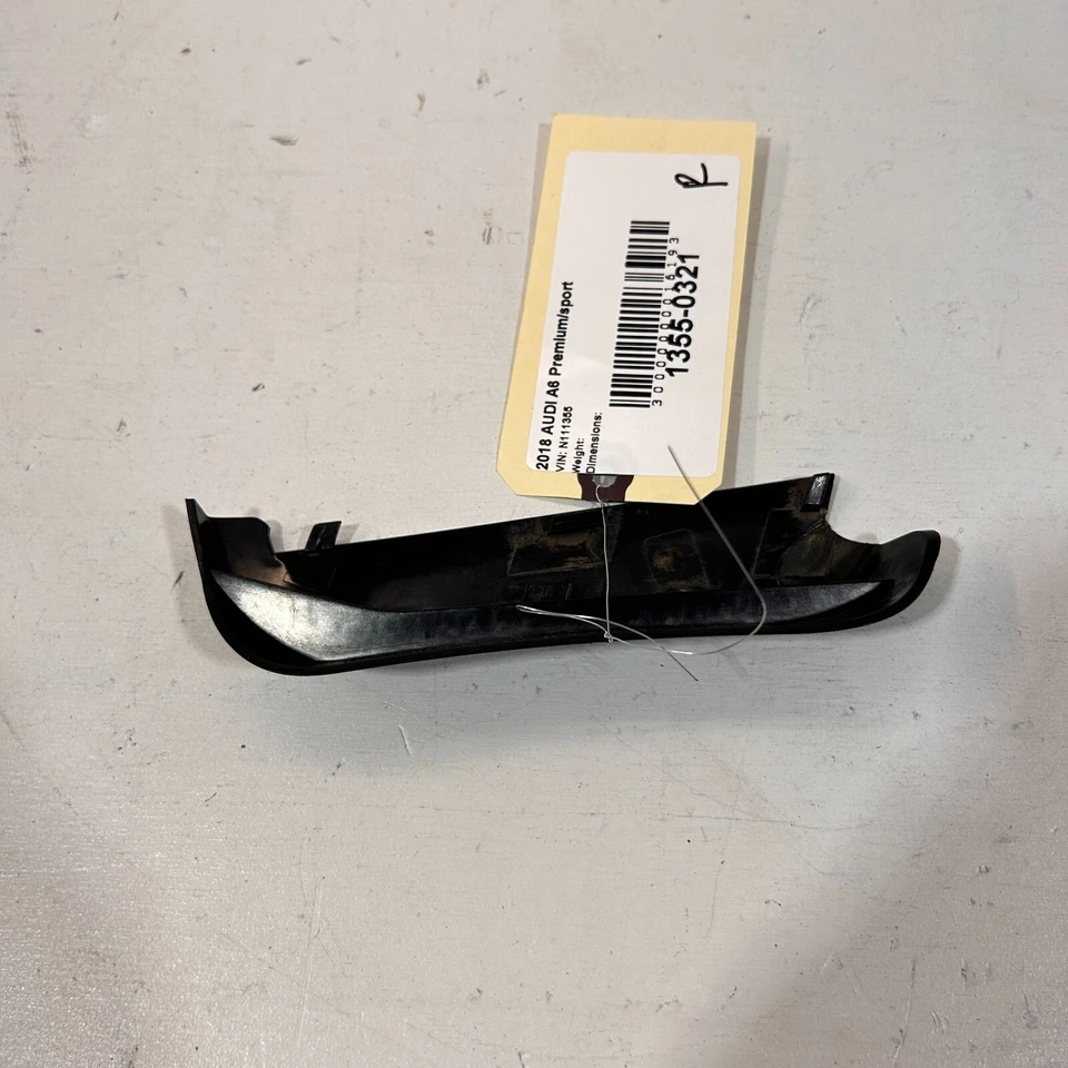 AUDI A6 2016 - 2018 S6 LADO DEL PASAJERO TRASERO INTERIOR LUZ TRASERA CUBIERTA EMBELLECEDOR OEM Foto 4 de 4