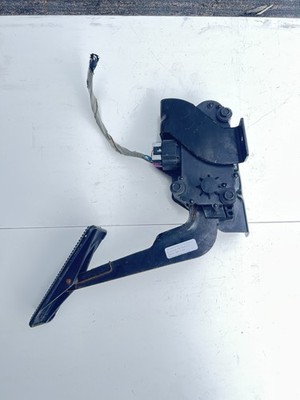 03 04 05 06 07 08 09 GMC CHEVY TOPKICK KODIAK GAS ACCELERATOR PEDAL 15010833