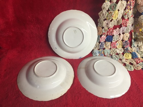 Vintage Limoges China 3 Piece Bowls White with Blue Edge & Gold Garland Trim - Picture 5 of 6