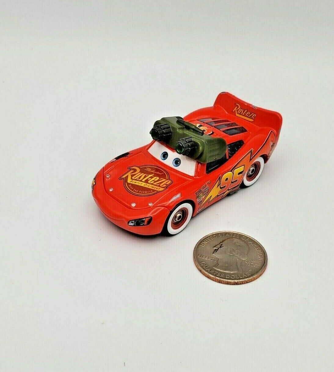 DISNEY PIXAR NIGHT VISION LIGHTNING MCQUEEN CARS RACE O RAMA DIE