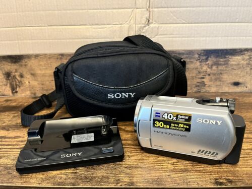Disque dur numérique Sony HANDYCAM DCR-SR32E 30 Go jusqu'à 20 heures Rec/Nightshot PLUS, FONCTIONNE - Photo 1/21