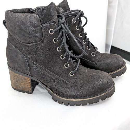 Crown Vintage "Calista" Black Lace-Up Lug Sole Heeled Boots Size 6M Grunge Urban - Picture 2 of 12