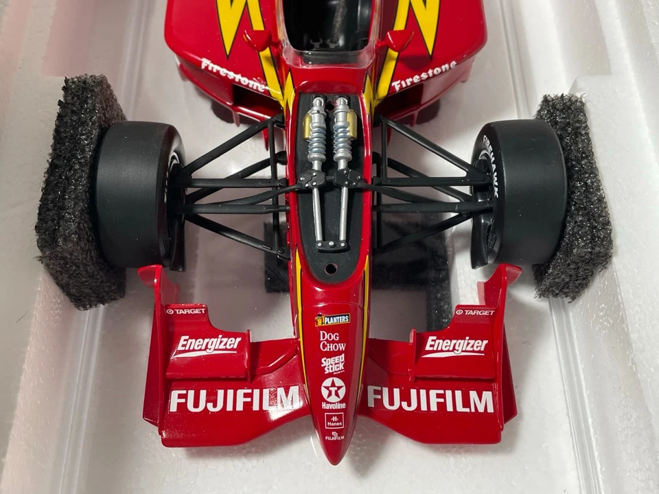 Action CART 1:18 1999 Target Chip Ganassi Reynard J.P. Montoya Indy Champion - Image 3 of 4