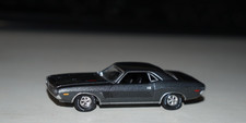 AUTO WORLD 1972 Dodge Challenger Gray Vintage Muscle 1:64 Limited Edition