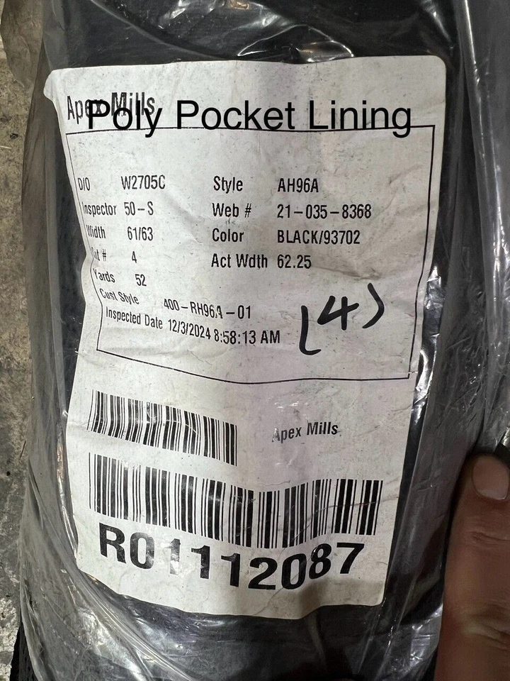 Malla deportiva negra de bolsillo con patrón de malla por yarda, 120" de ancho HECHA EN EE. UU. Foto 2 de 4