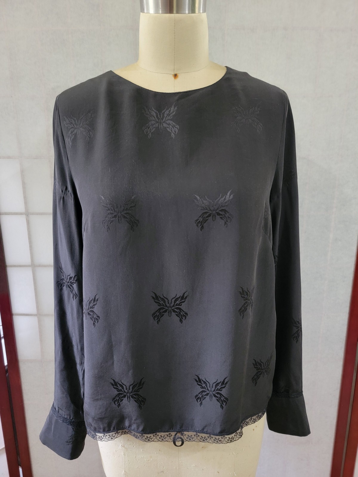 Blusa Zadig And Voltaire Pequeña Negra Cuello Alto Ribete Encaje 100% Seda EXCELENTE