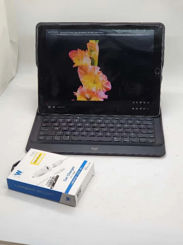 Apple iPad Pro 12.9" 128GB WIFI + CELLULAR WITH BACKLIT KEYBOARD 3YEAR WARRANTY - Image 2 of 4