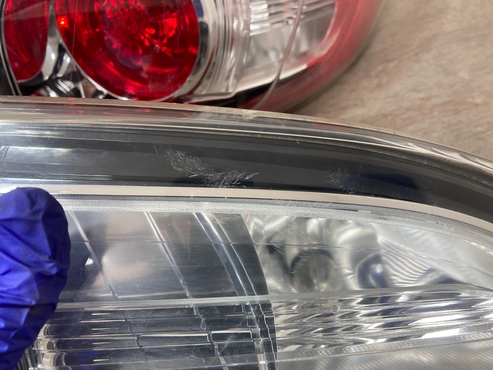 2011 MAZDA 3 CONJUNTO DE LANTERNAS TRASEIRAS INTERNAS E EXTERNAS LATERAIS PARA PASSAGEIROS E MOTORISTAS - Imagem 4 de 4