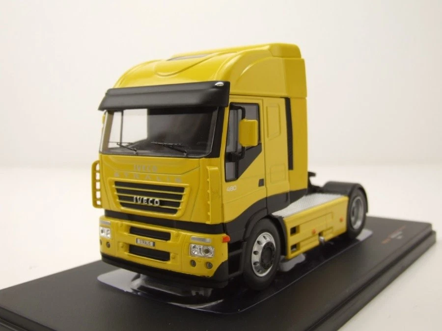 Herpa Telaio motrice con rivestimento telaio 3 assi (6x2) Iveco S-Way (2 pezzi), in scala 1:87, modello in miniatura, plastica