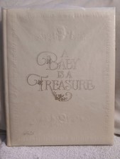 VINTAGE HALLMARK BABYS TREASURE KEEPSAKE BOOK
