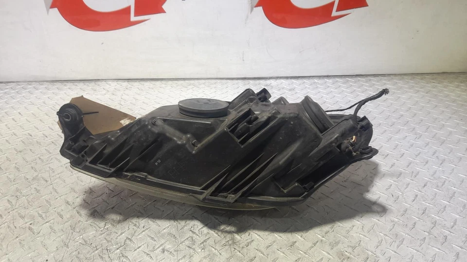 SKODA FABIA RIGHT HEADLAMP 5JF, 77TSI AMBITION, W/ CHROME INSERT, 08/11-07/15 - image 4 of 4