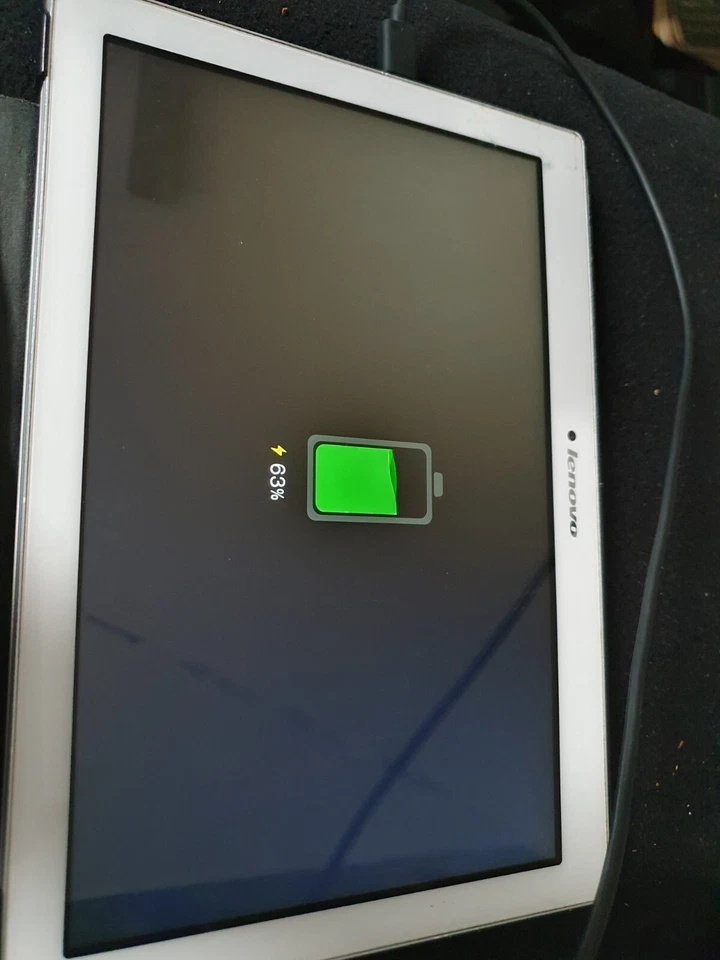 Lenovo Tab 2 A10-70f Tablet weiß WiFi 16gb Android 4.4 mit Schutzhülle Schwarz - Bild 4 von 4