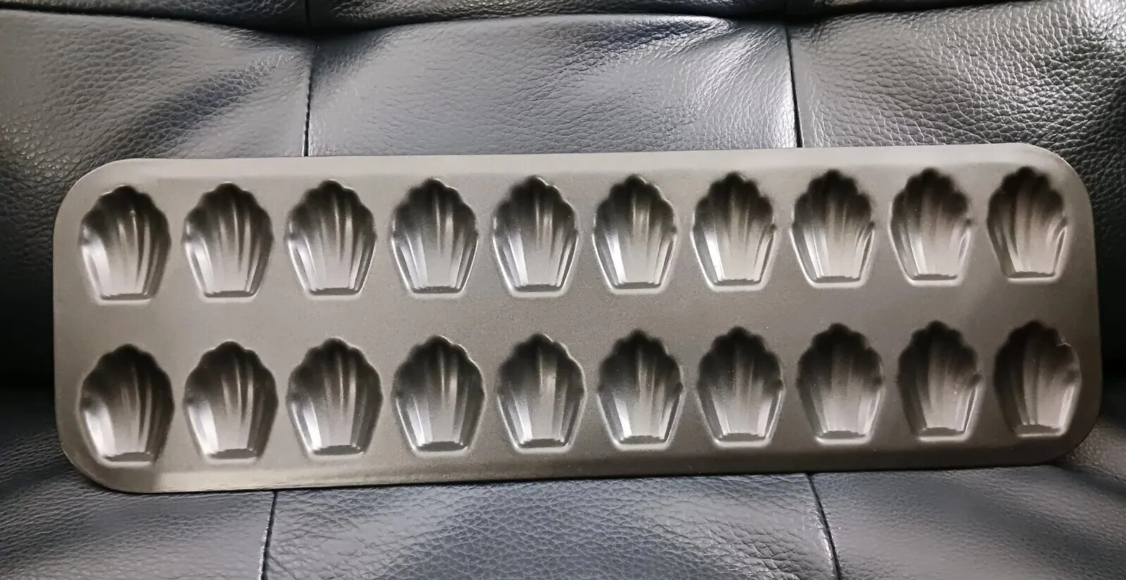 Mini Madeline Baking Pan