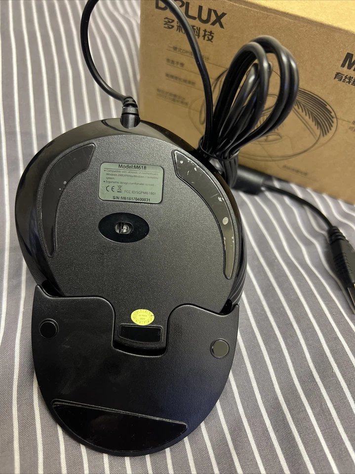 Delux M618 Ergonomic Wired Vertical Optical Mouse - Image 3 of 4