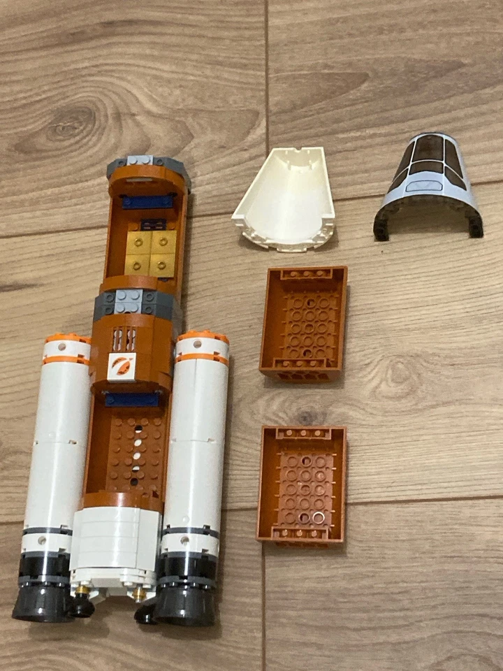 LEGO City 60228 La fusée Spatiale Géante Mars Mission Lunar Mission Lune - Photo 2/3