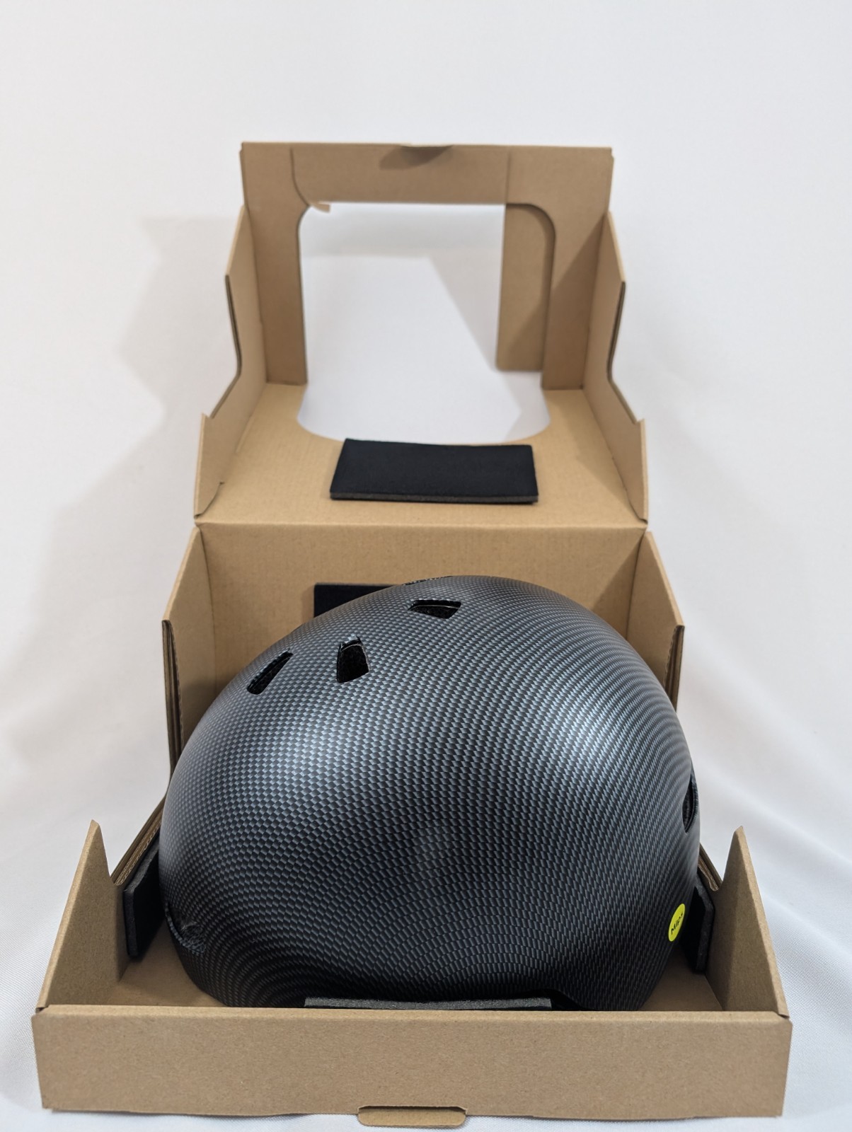 Nutcase Street MIPS Helmet Small S Carbon Fiber Matte Multi-