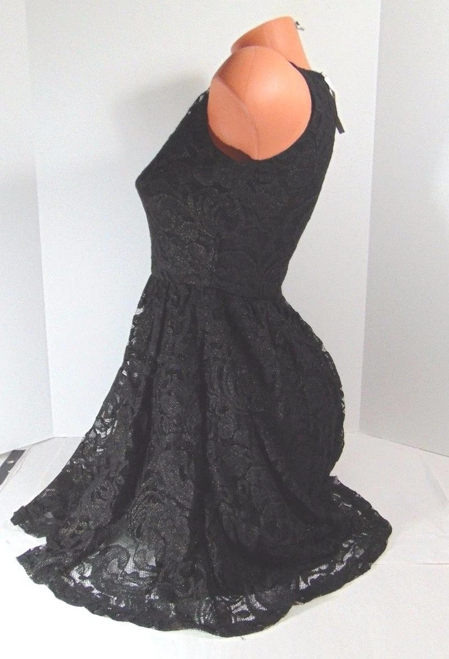 Vestido negro pequeño con encaje sin mangas soprano para dama talla pequeña nuevo con etiquetas Foto 2 de 4