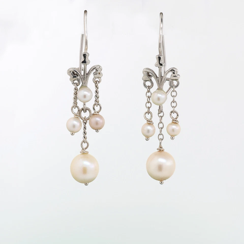 Pendientes colgantes colgantes vintage de perlas de agua dulce de 3 hilos de oro blanco de 14 quilates de 1,50" Foto 3 de 4