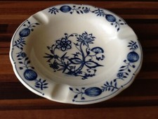 Triptis Kahla Porzellan Zwiebelmuster Aschenbecher Ascher  Ø 13,5 cm