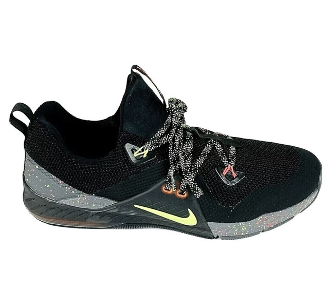 nike zoom train command volt