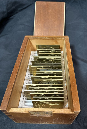 NEW HERMES 35-350 OLD #62 ORNATE SCRIPT BRASS FONT SET ENGRAVER -26 PIECES TYPE