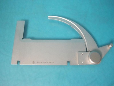 LEITZ WETZLAR LEICA PART MICROSCOPE SLIDE HOLDER STAGE FINGERS REPLACEMENT