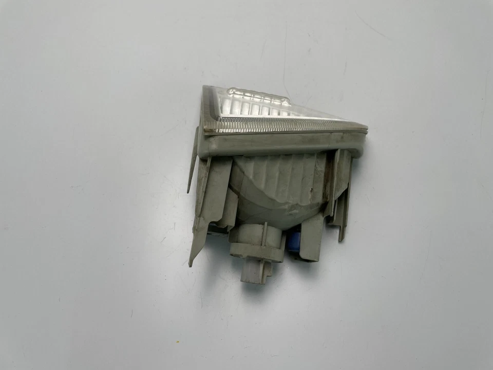 Toyota Prius C 2012 luz intermitente de estacionamiento lado izquierdo fabricante de equipos originales, 81520-52040 Foto 4 de 4