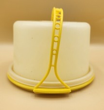 Vintage Tupperware Toy Cake Play Carrier With Handle 5  Yellow 1498-8  1499-3