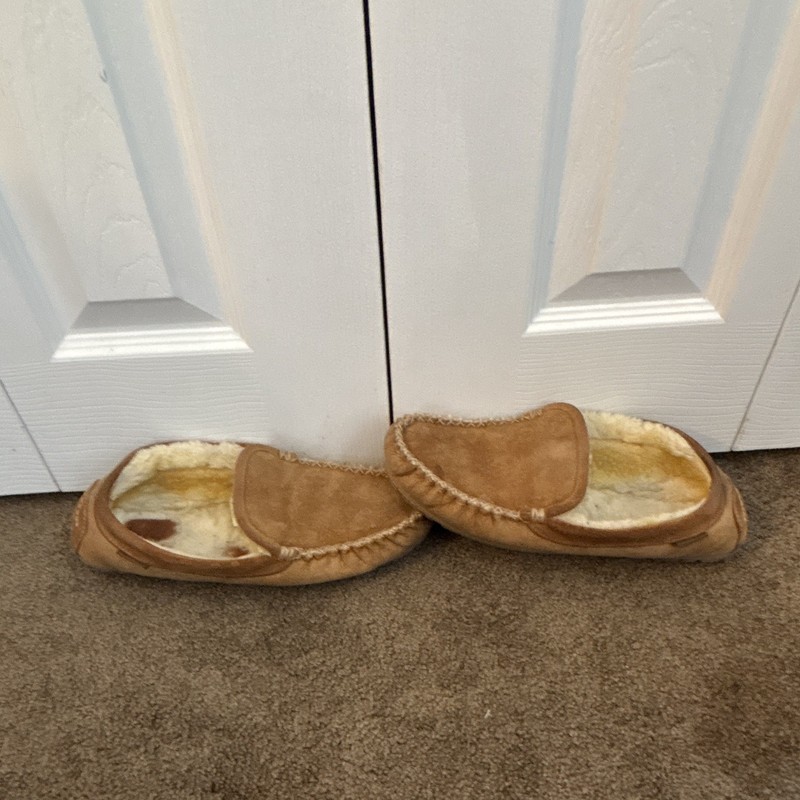 LL Bean Moccasins Mens 9 Medium Tan Suede Shearling Slippers 296508