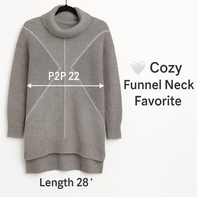 Simply Vera Vera Wang Gray Funnel Neck Sweater M/L   Cozy Knit Favorite