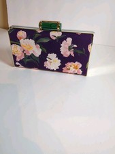 Bolso sin asas Carolina Herrera ICONIC SCALA Minaudiere para mujer de noche OS